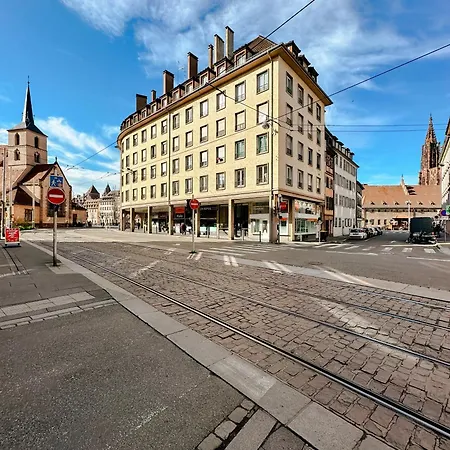 2 Pieces Cathedrale Proche Des Quais * Strasbourg